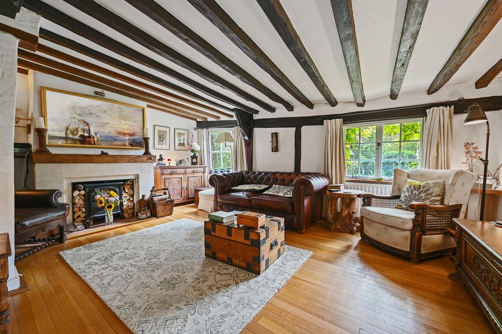 Property photo 2 of 39