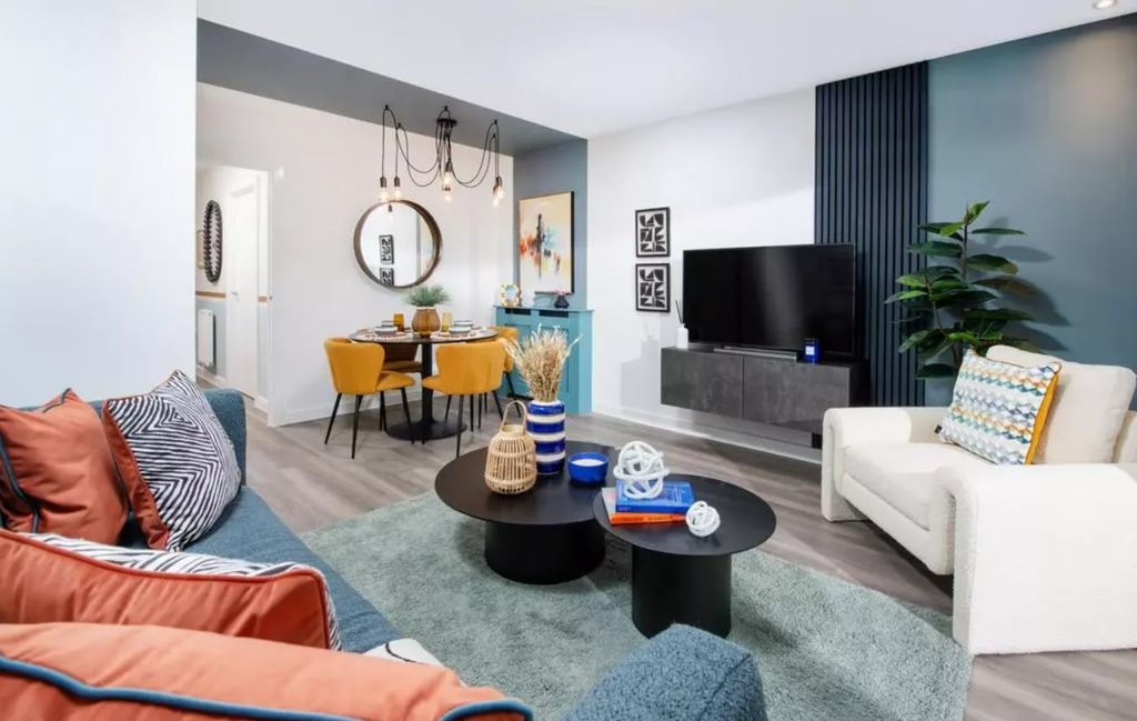 Property photo 3 of 7