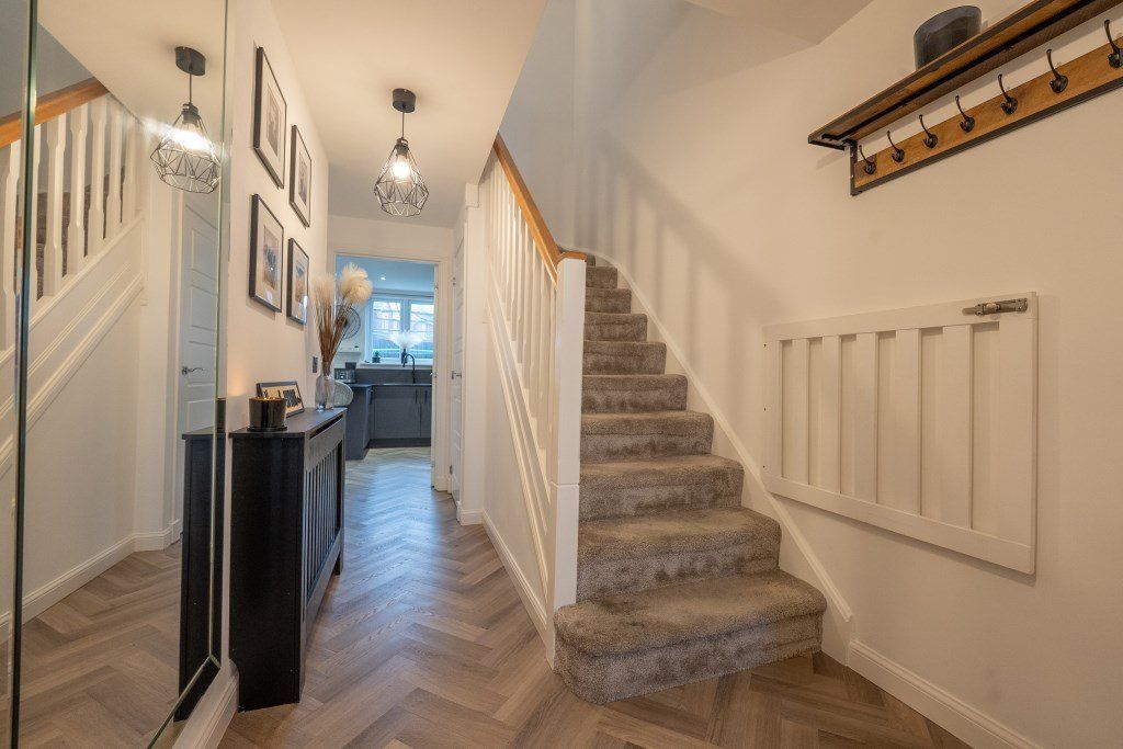 Property photo 3 of 25 Gallery