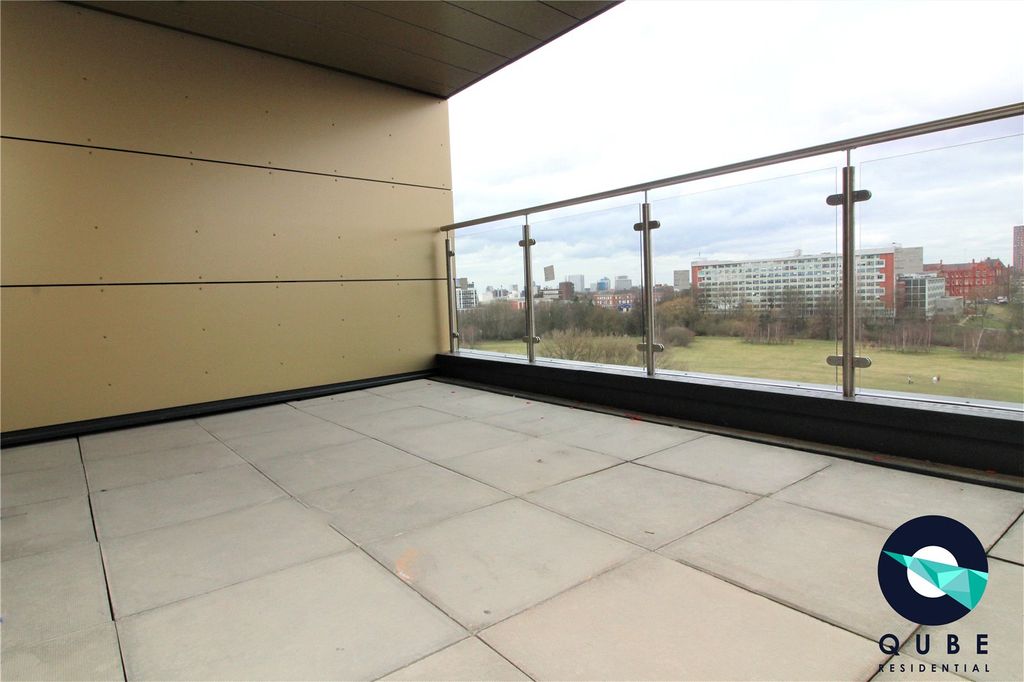 Property photo 2 of 8 Picture No. 09