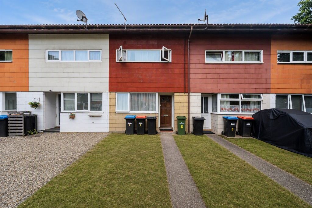 Property photo 1 of 16
