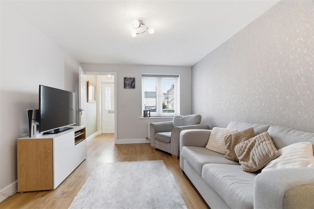 Property photo 3 of 18 14 Heather Avenue, Withernsea3.Jpg