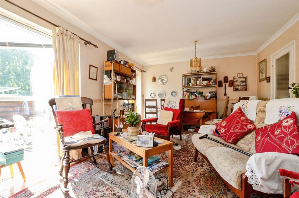 Property photo 3 of 14