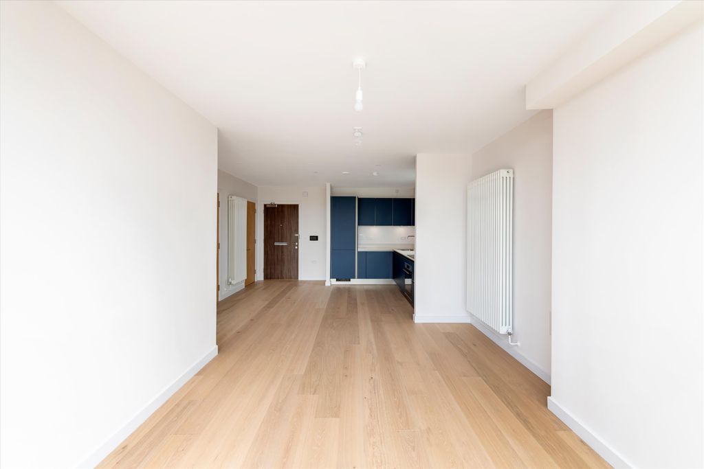 Property photo 2 of 16 Image