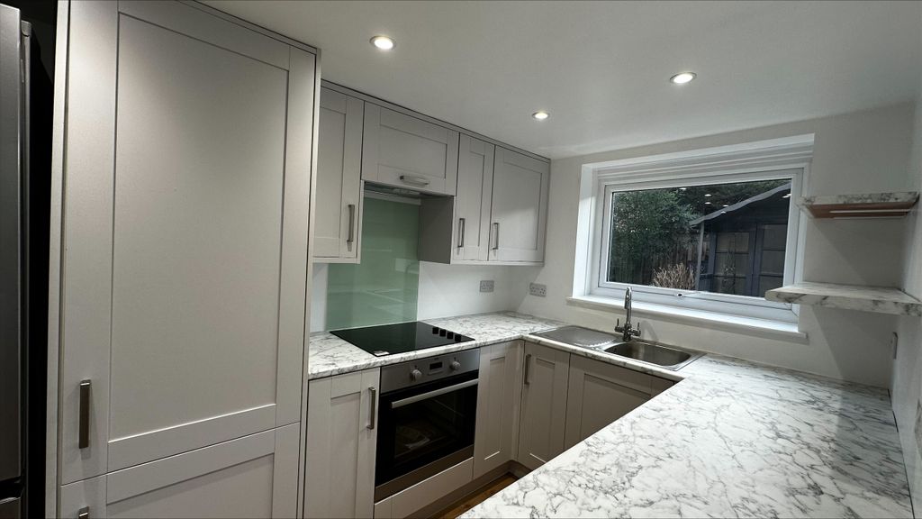 Property photo 3 of 9 View