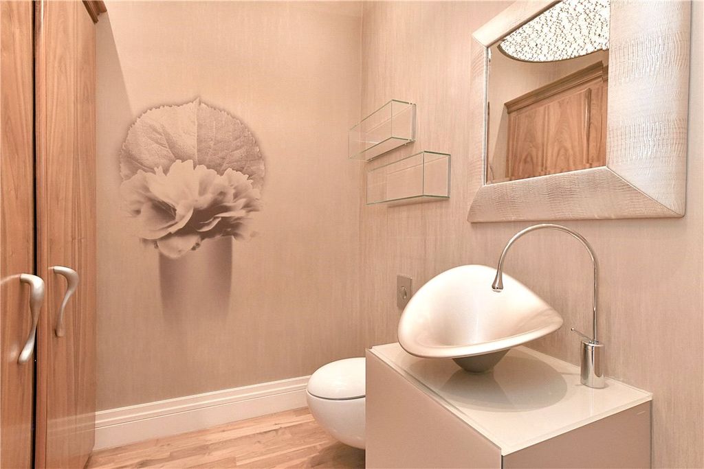 Additional image 17 of 4 bed flat to rentUpper Grosvenor Street, Mayfair, London W1K