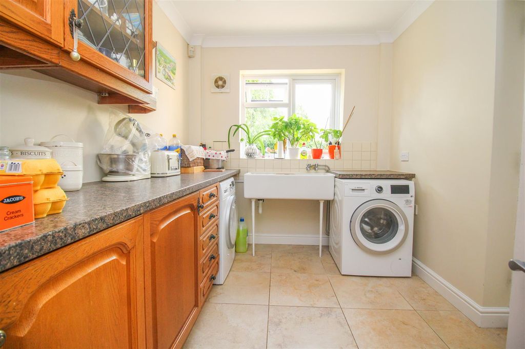 Additional image 11 of 5 bed detached house for saleCommonside Road, Harlow CM18