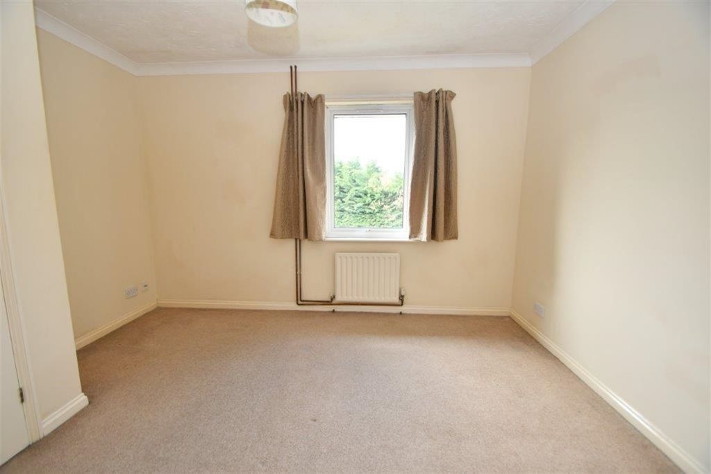 Additional image 4 of 3 bed flat for saleSalisbury Road, Farnborough GU14