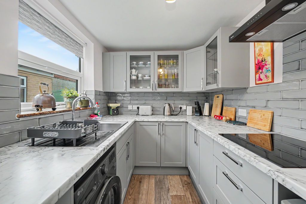 Property photo 2 of 23 Kitchen