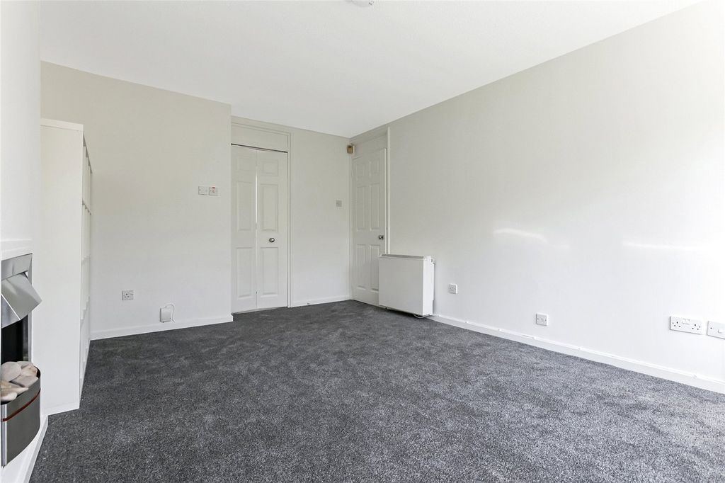 Property photo 3 of 12 Picture No. 01