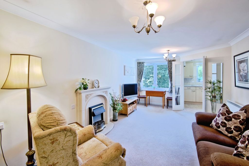 Property photo 1 of 17 Pbox-Img.Jpg