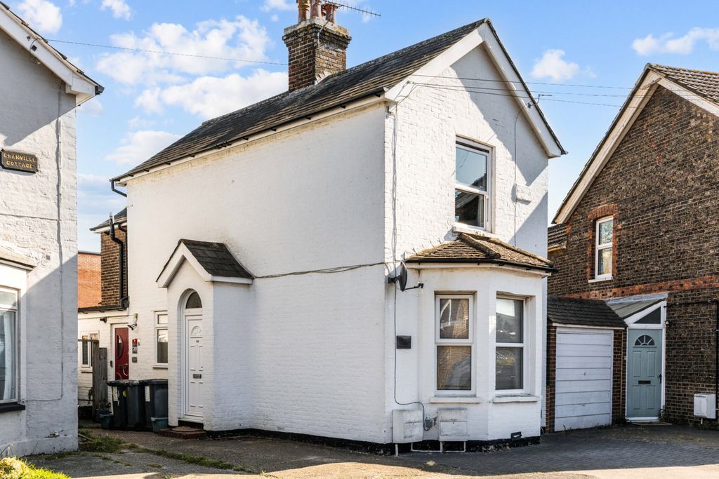 Property photo 1 of 7