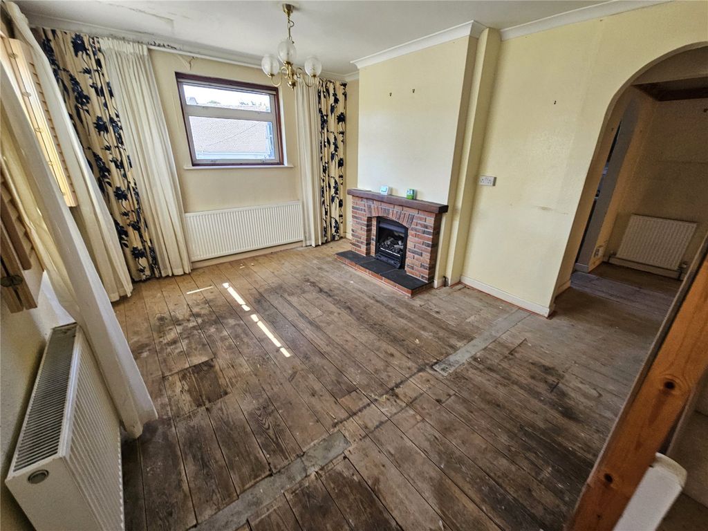 Property photo 2 of 16 Picture No. 04