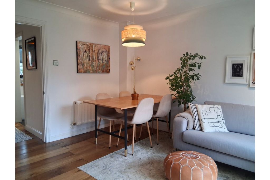 Property photo 3 of 18 Dining Area