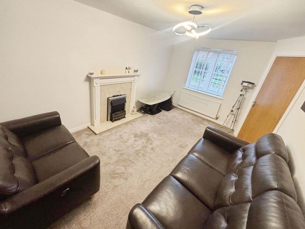 Property photo 3 of 10 Pbox-Img.Jpg