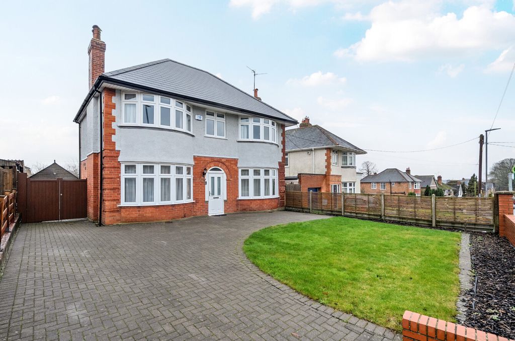 Property photo 1 of 19 1402131-11-6970B9...