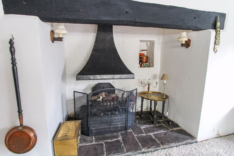 Property photo 3 of 18 Lounge Fireplace