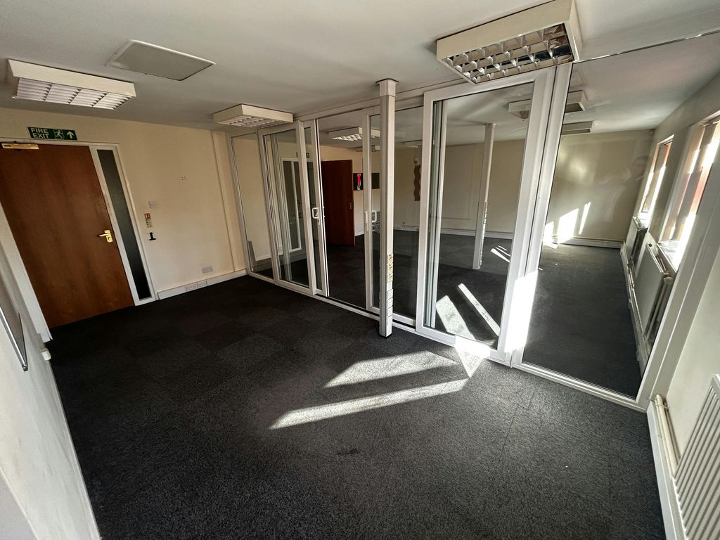 Property photo 3 of 16 Img_1822.Jpg