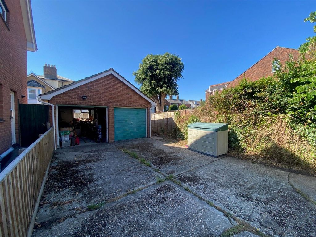 Property photo 3 of 7 Site With Existing Garage
