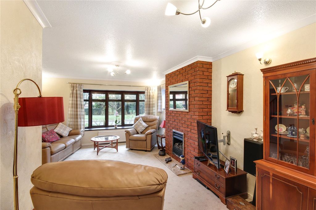 Property photo 2 of 13 Sitting Room