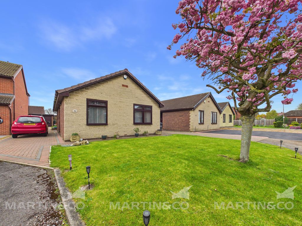 Property photo 1 of 14 Cam02406G0-Pr0595-Still015