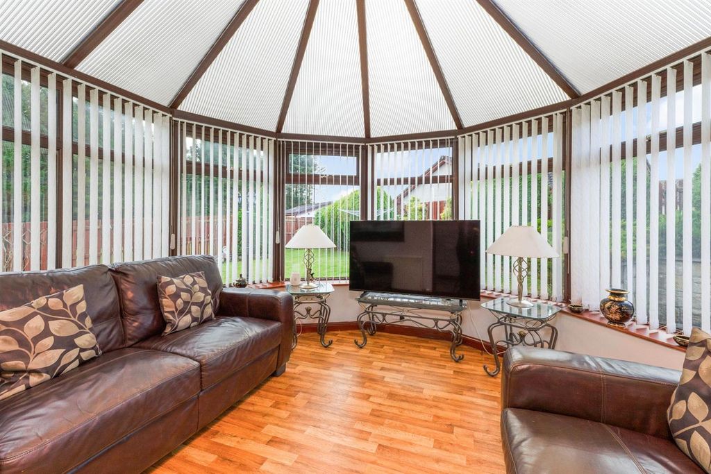 Property photo 3 of 28 8.Jpg