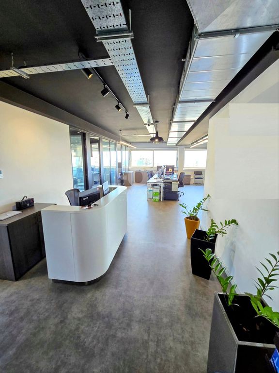 Property photo 1 of 21 Ultra-Modern Hi-Tech Office For Sale – Agios Nikolaos, Limas