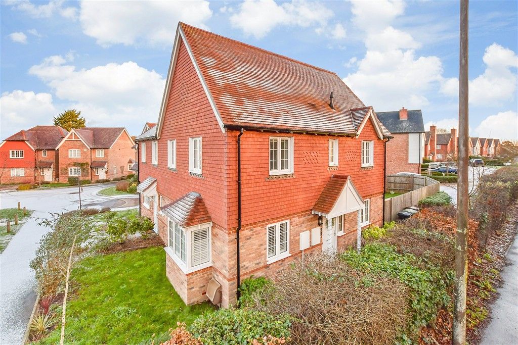 Property photo 2 of 10 Front Elevation