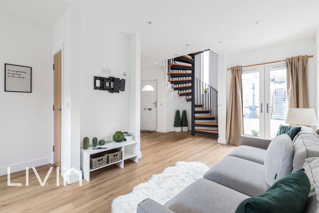 Property photo 2 of 30 025A5647