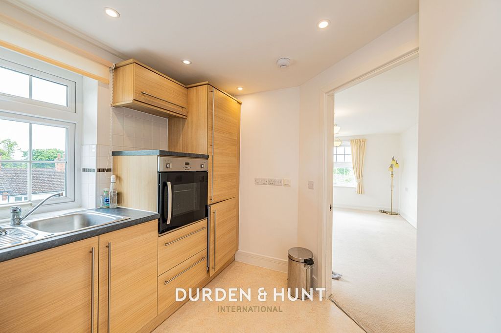 Additional image 5 of 1 bed property for saleHigh Street, Ongar CM5