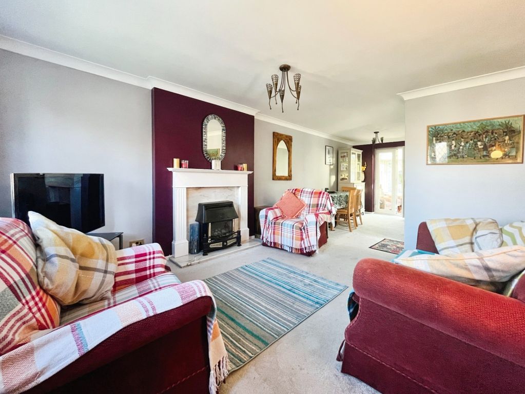 Property photo 2 of 16 3717934