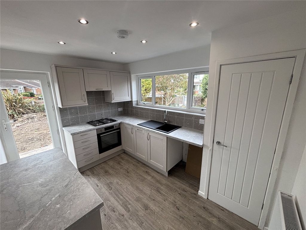 Property photo 2 of 21 Picture No. 38