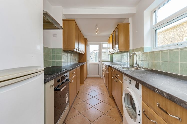 Property photo 3 of 9 304964
