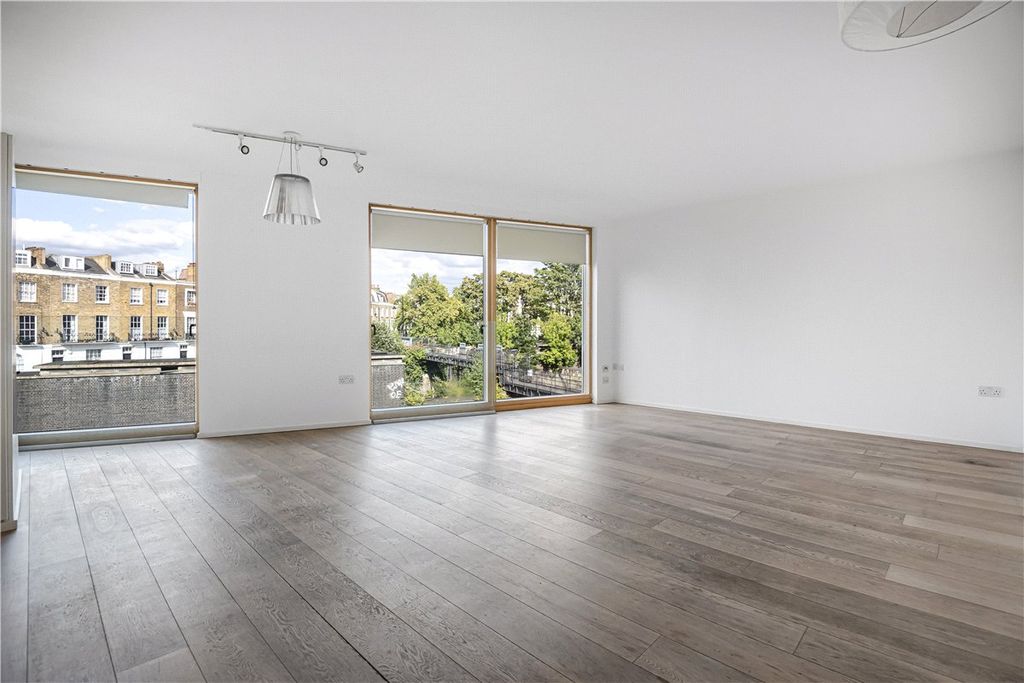 Property photo 2 of 30 Picture No. 02