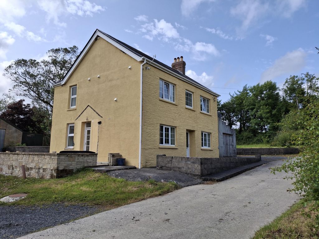 Property photo 1 of 9 1000008668
