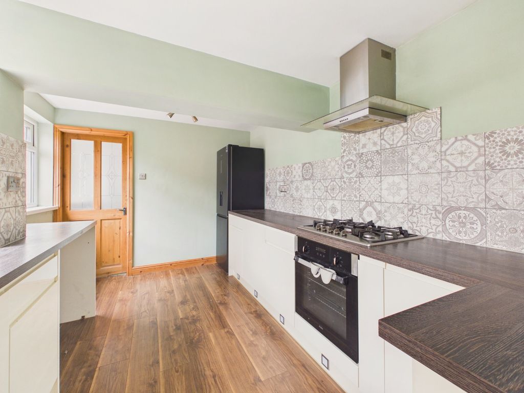 Property photo 2 of 21 5447424