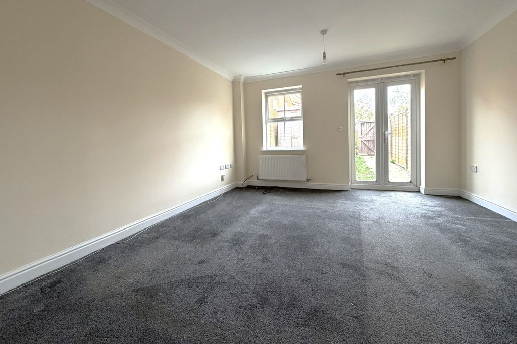 Property photo 2 of 12 A Lounge