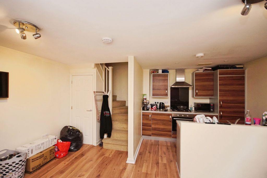 Property photo 3 of 13 Photo