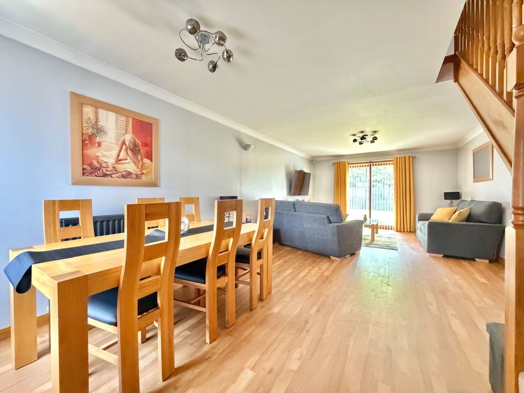 Property photo 2 of 29