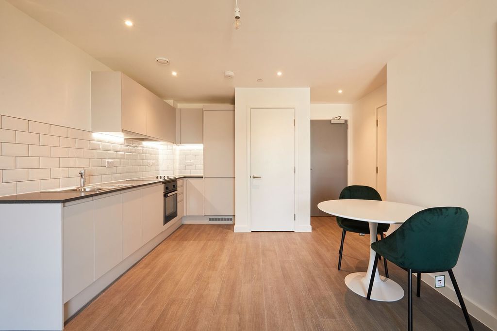 Property photo 1 of 9 Kitching Living