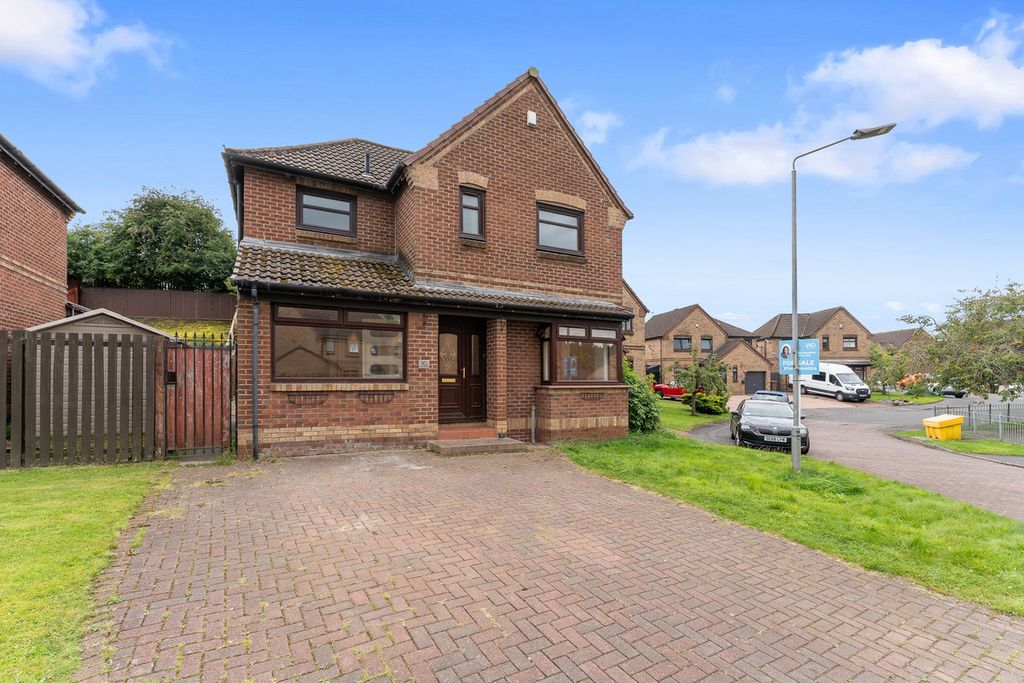 Property photo 1 of 28