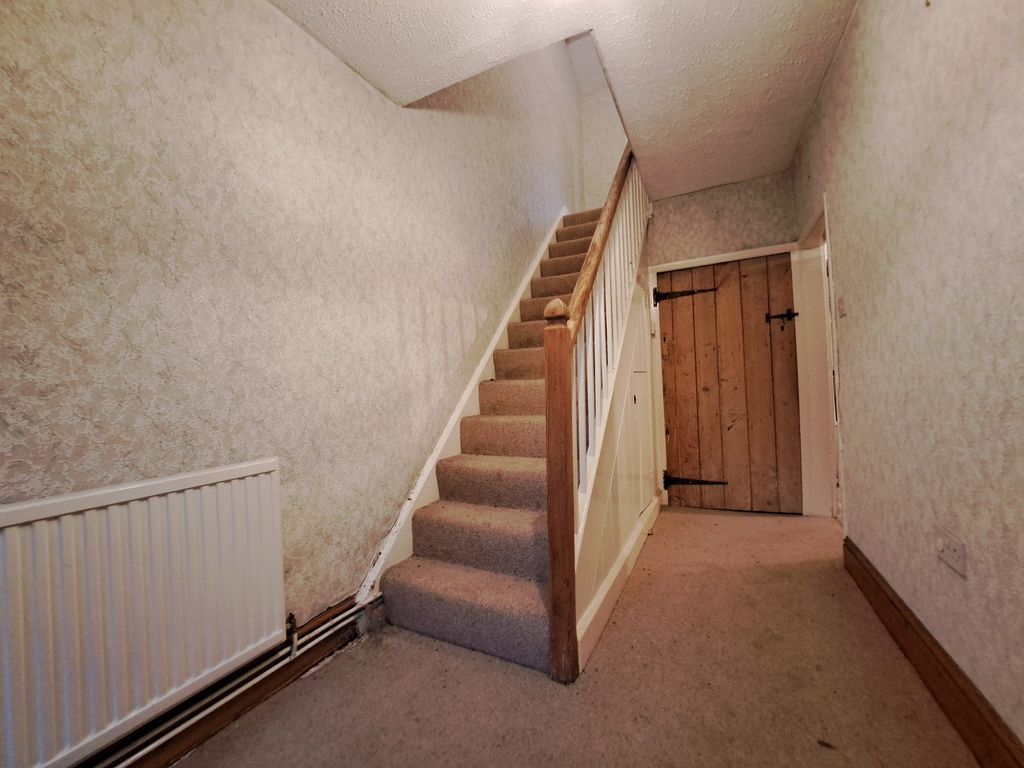 Property photo 2 of 11 Not Specified