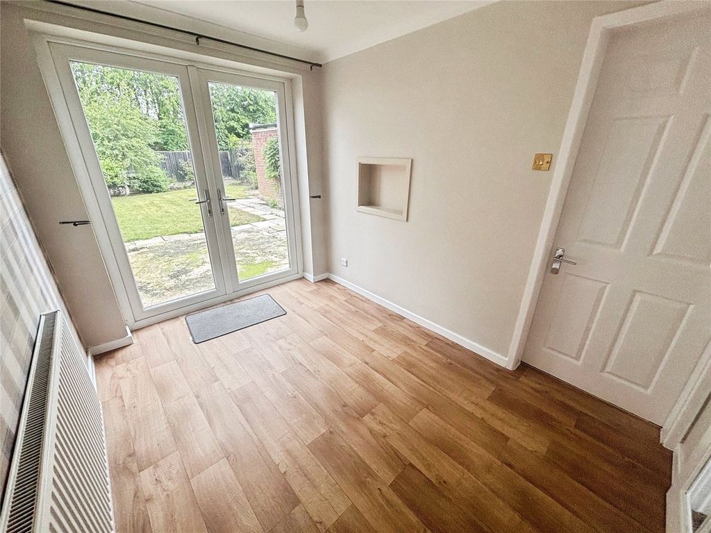 Property photo 3 of 9 Dining Room