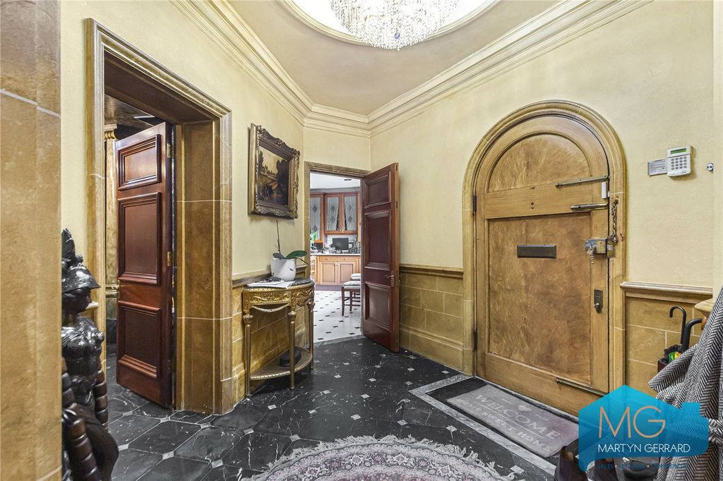 Property photo 3 of 7 Picture No. 24