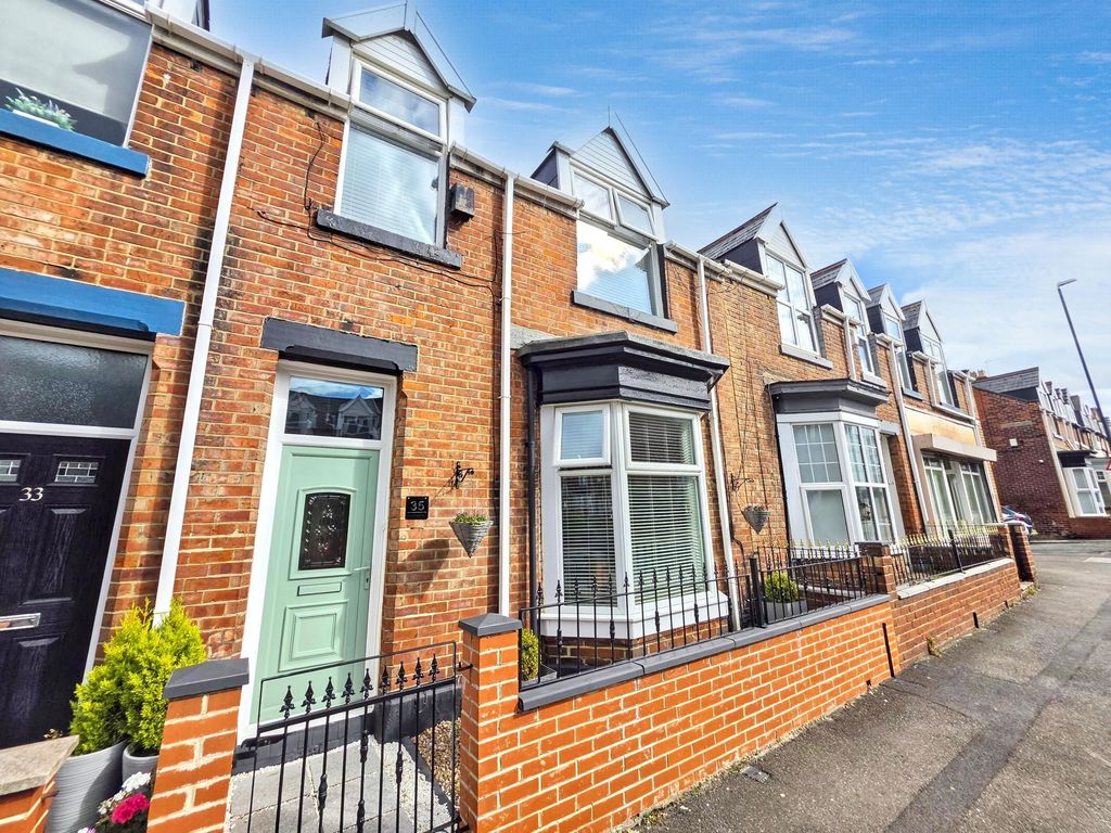 Property photo 1 of 33