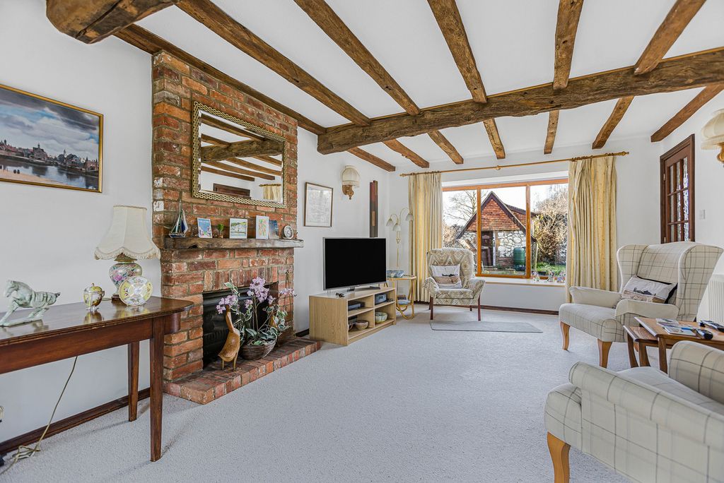 Property photo 3 of 42