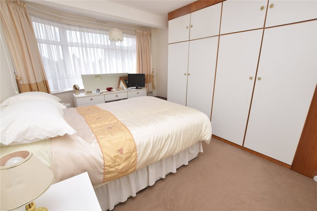 Property photo 3 of 26 Bedroom