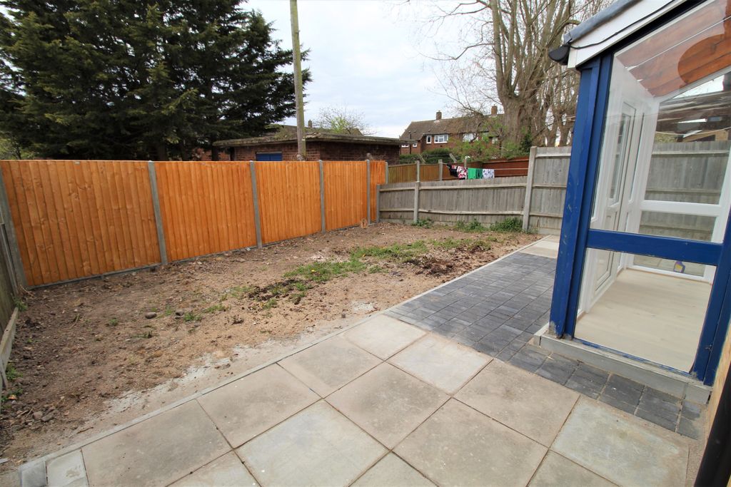 Property photo 2 of 9