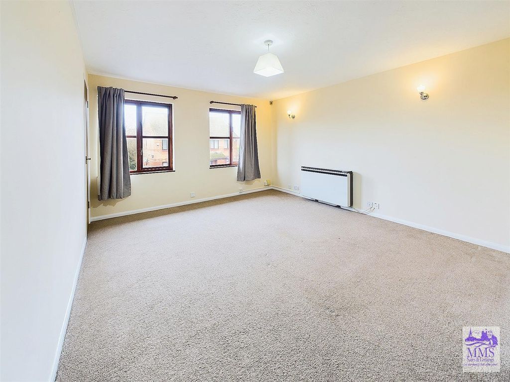 Property photo 2 of 8 Cam02633G0-Pr0264-Still002.Jpg