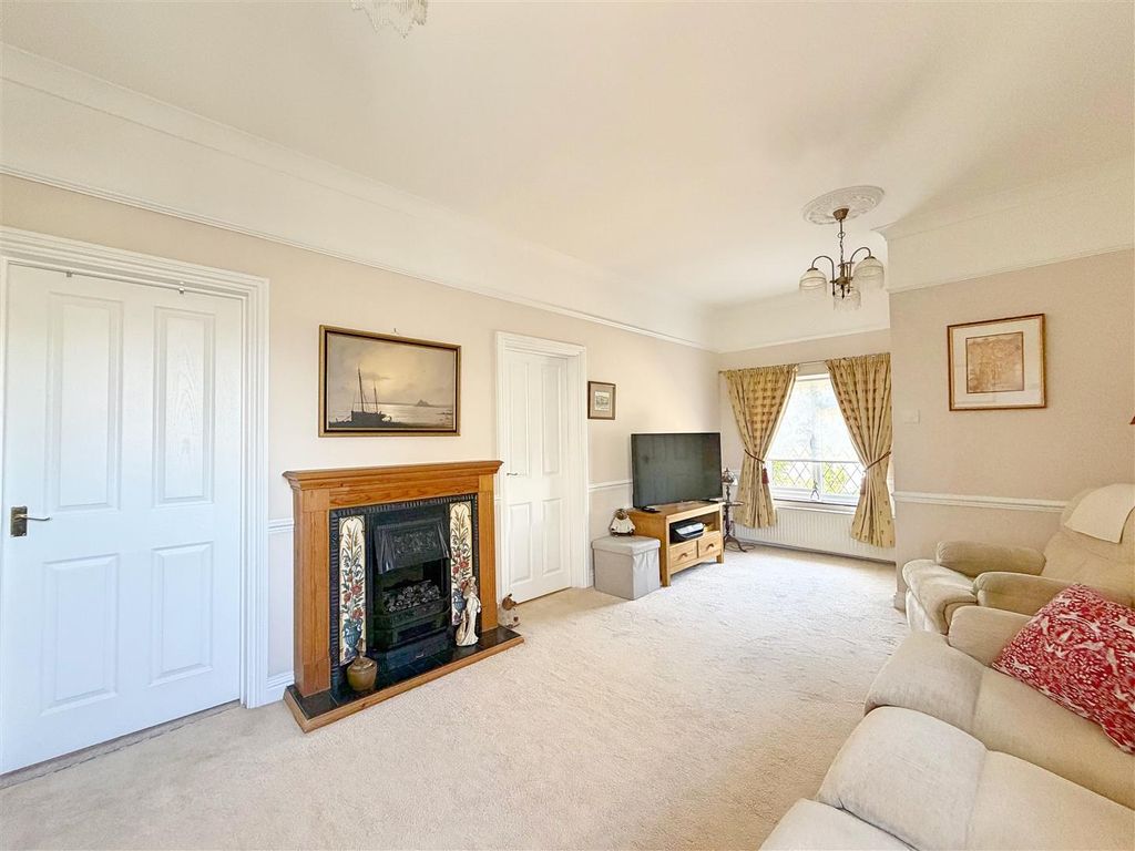 Additional image 5 of 2 bed detached bungalow for saleSkitts Hill, Braintree CM7